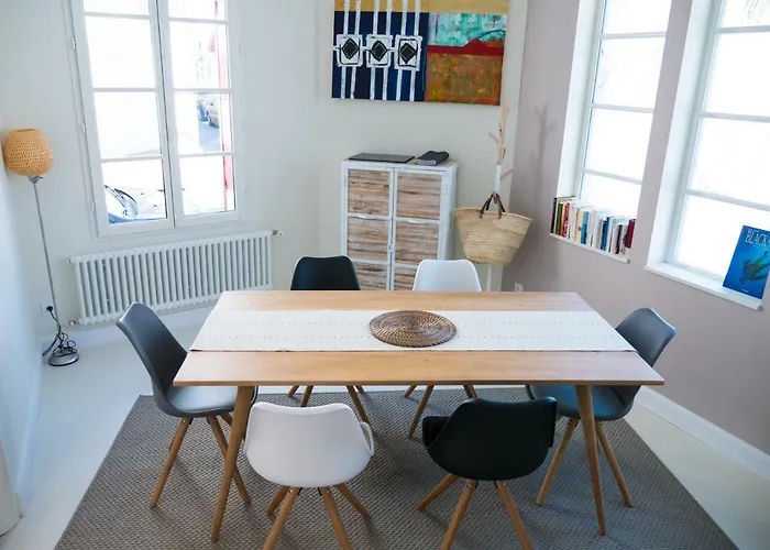 Cap Berilou . Qualité Et Confort Assuré . *